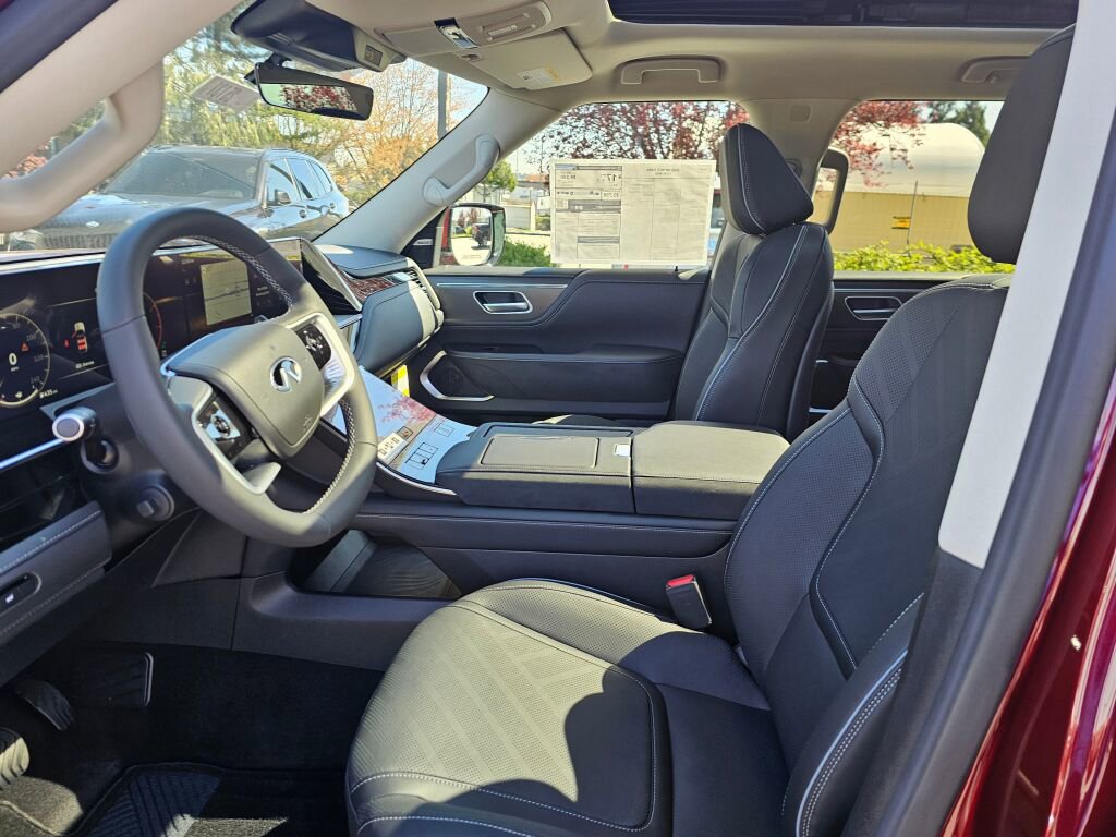 New 2025 INFINITI QX80 Luxe image 25