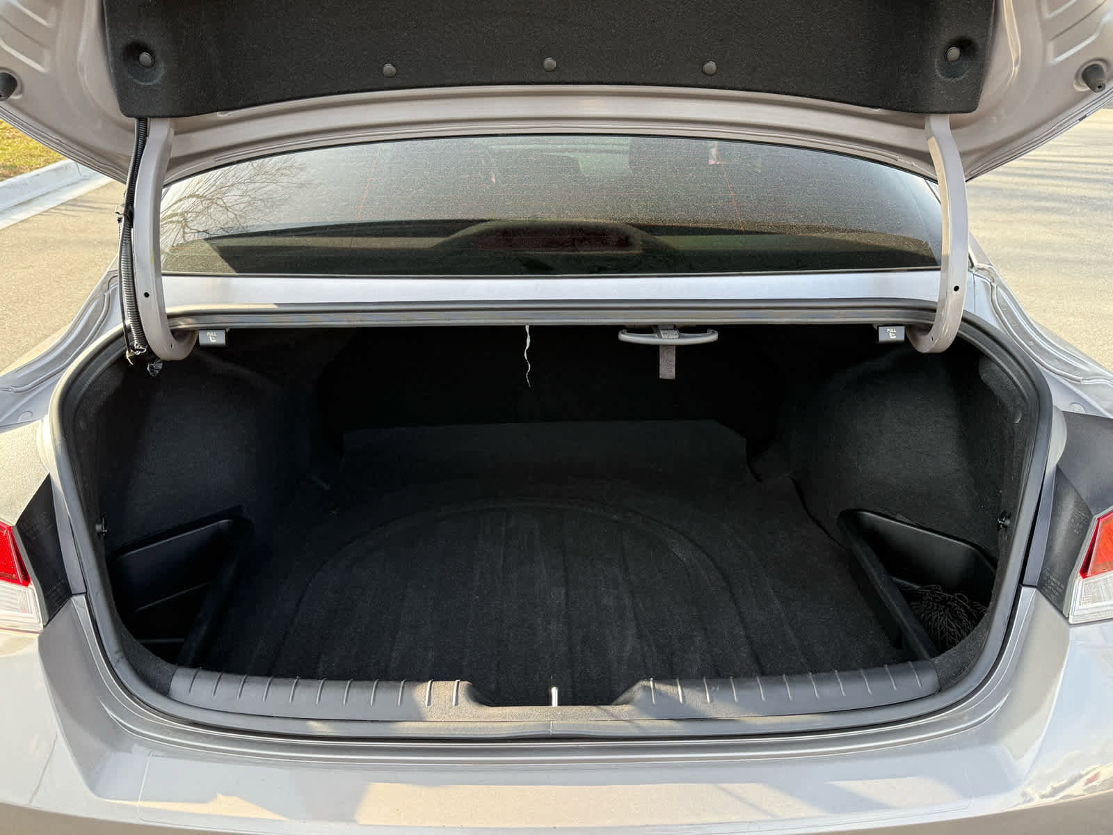 Used 2022 Hyundai Elantra SEL w/ Preferred Accessory Package image 29