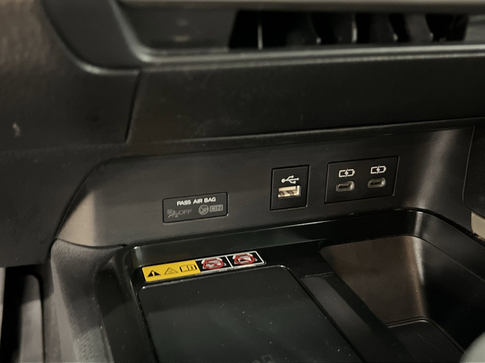 Used 2025 Toyota Camry LE image 30