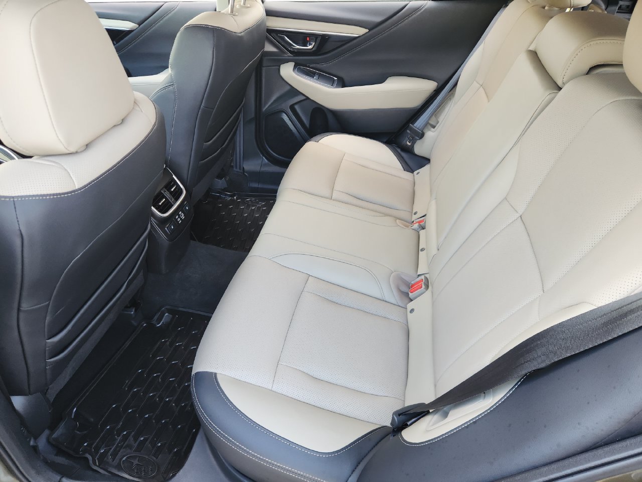Used 2024 Subaru Outback Limited AWD/4WD image 29