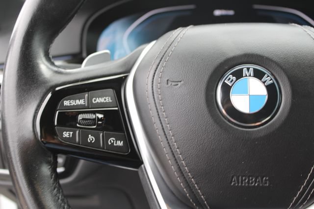 Used 2021 BMW 530e w/ Parking Assistance Package RWD image 19