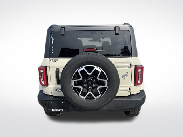 New 2026 Ford Bronco Outer Banks AWD/4WD image 8