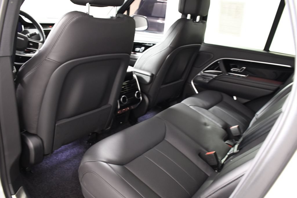 Used 2026 Land Rover Range Rover SE AWD/4WD image 26
