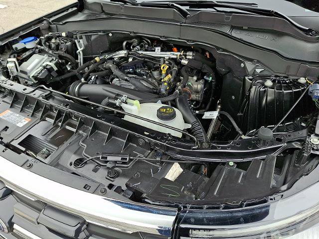 Certified 2025 Ford Explorer Active image 28