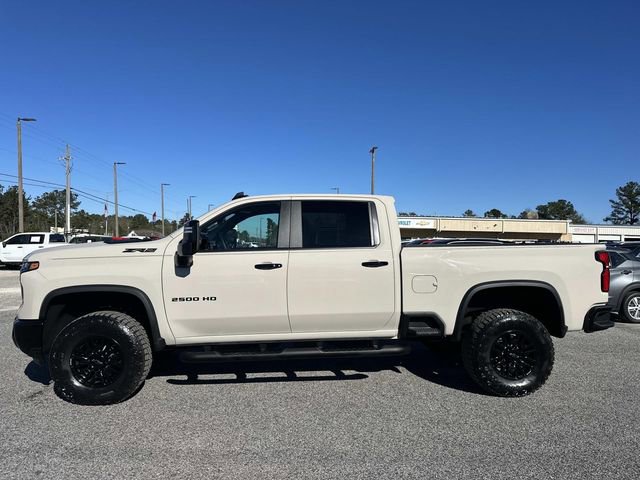 New 2026 Chevrolet Silverado 2500 ZR2 w/ LPO, Dark Essentials Package image 7