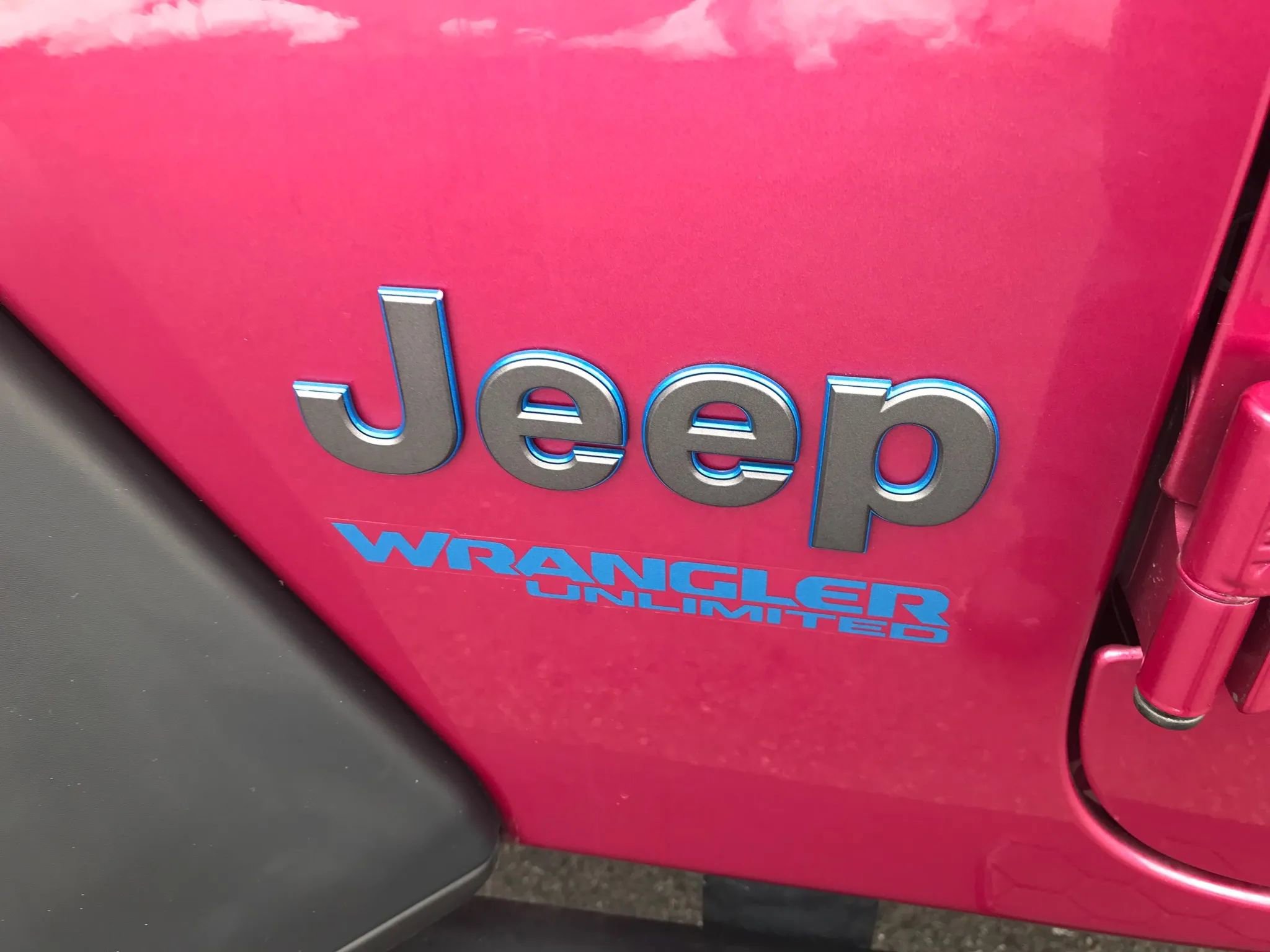 Used 2022 Jeep Wrangler Unlimited Rubicon 4xe w/ Cold Weather Group AWD/4WD image 43