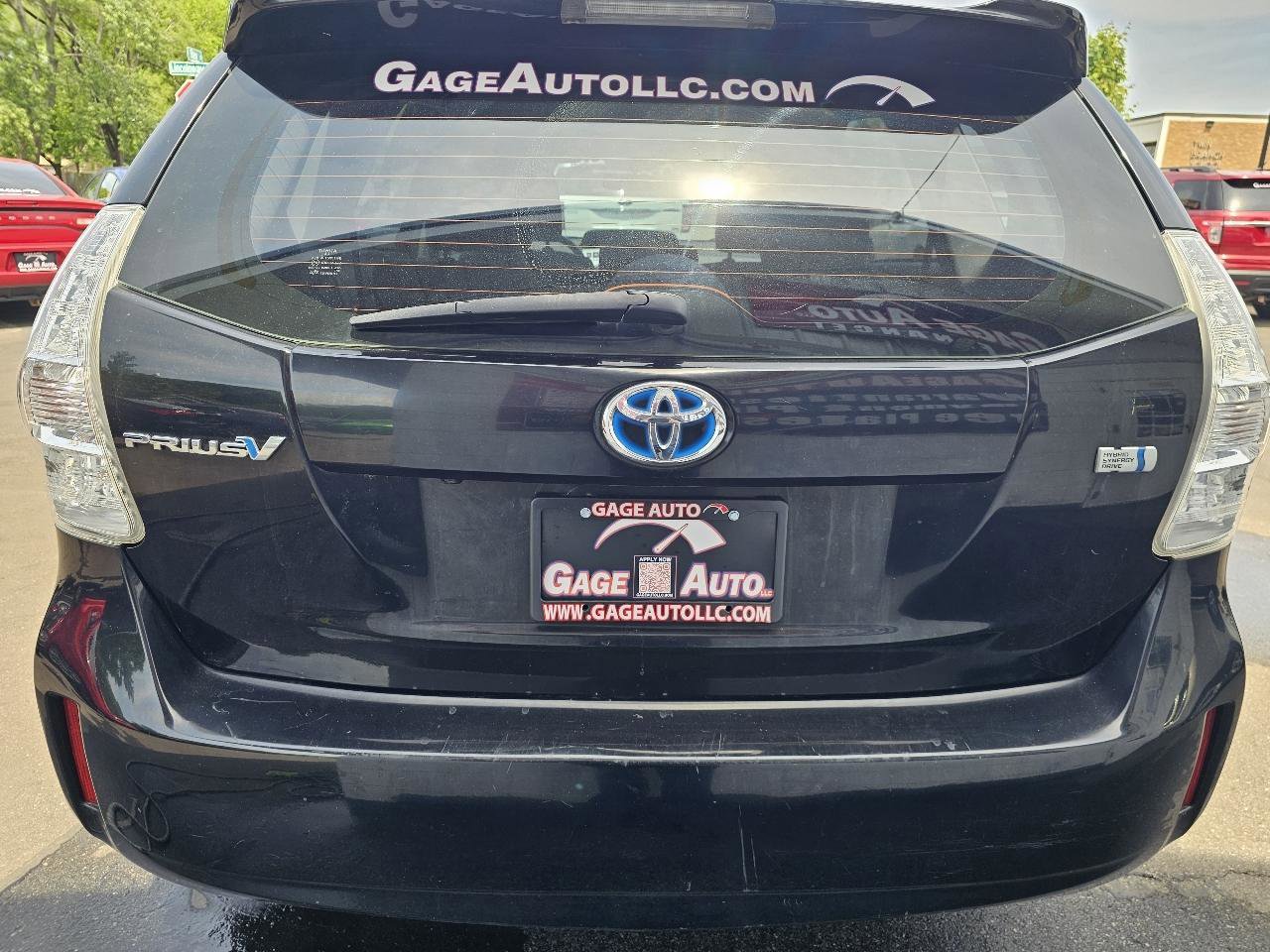 Used 2012 Toyota Prius V Three FWD image 9