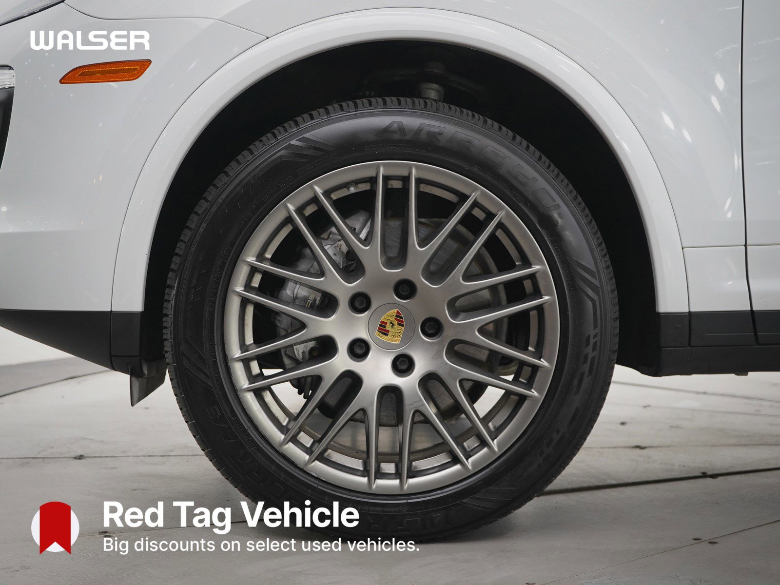 Used 2017 Porsche Cayenne Platinum Edition image 32