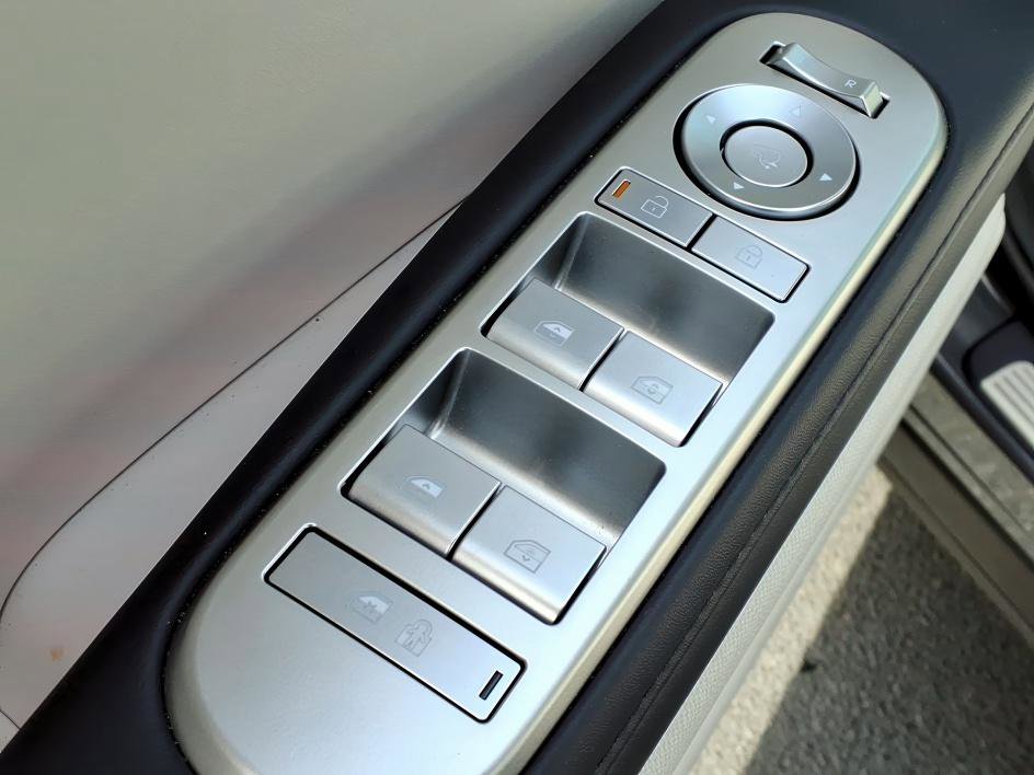 Used 2026 Hyundai Palisade Calligraphy image 19