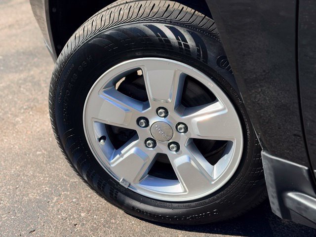 Used 2017 Jeep Compass Latitude FWD image 21