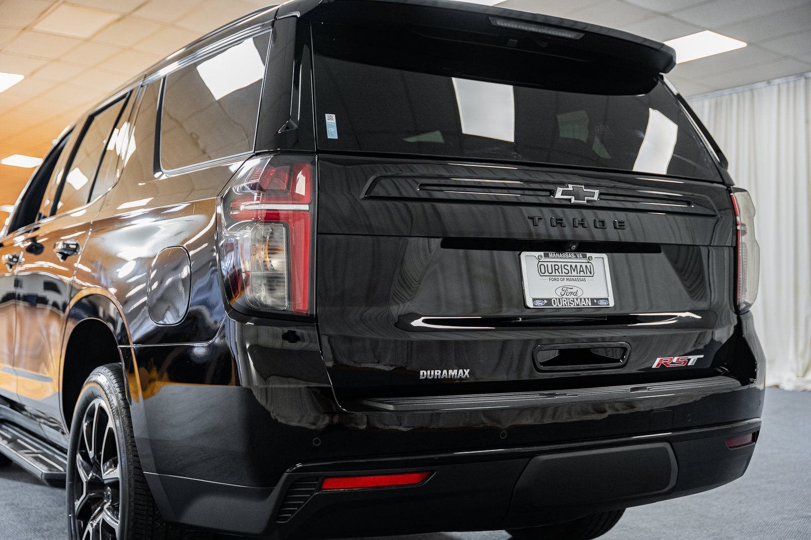 Used 2023 Chevrolet Tahoe RST w/ Luxury Package AWD/4WD image 5