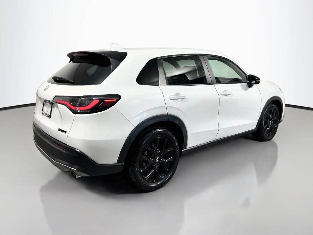 Used 2024 Honda HR-V Sport image 3