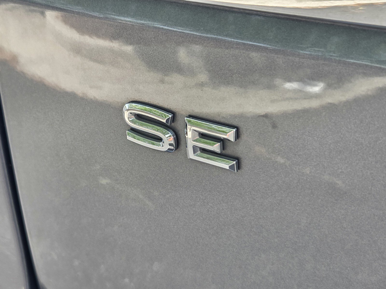 Used 2019 Volkswagen Atlas SE image 32