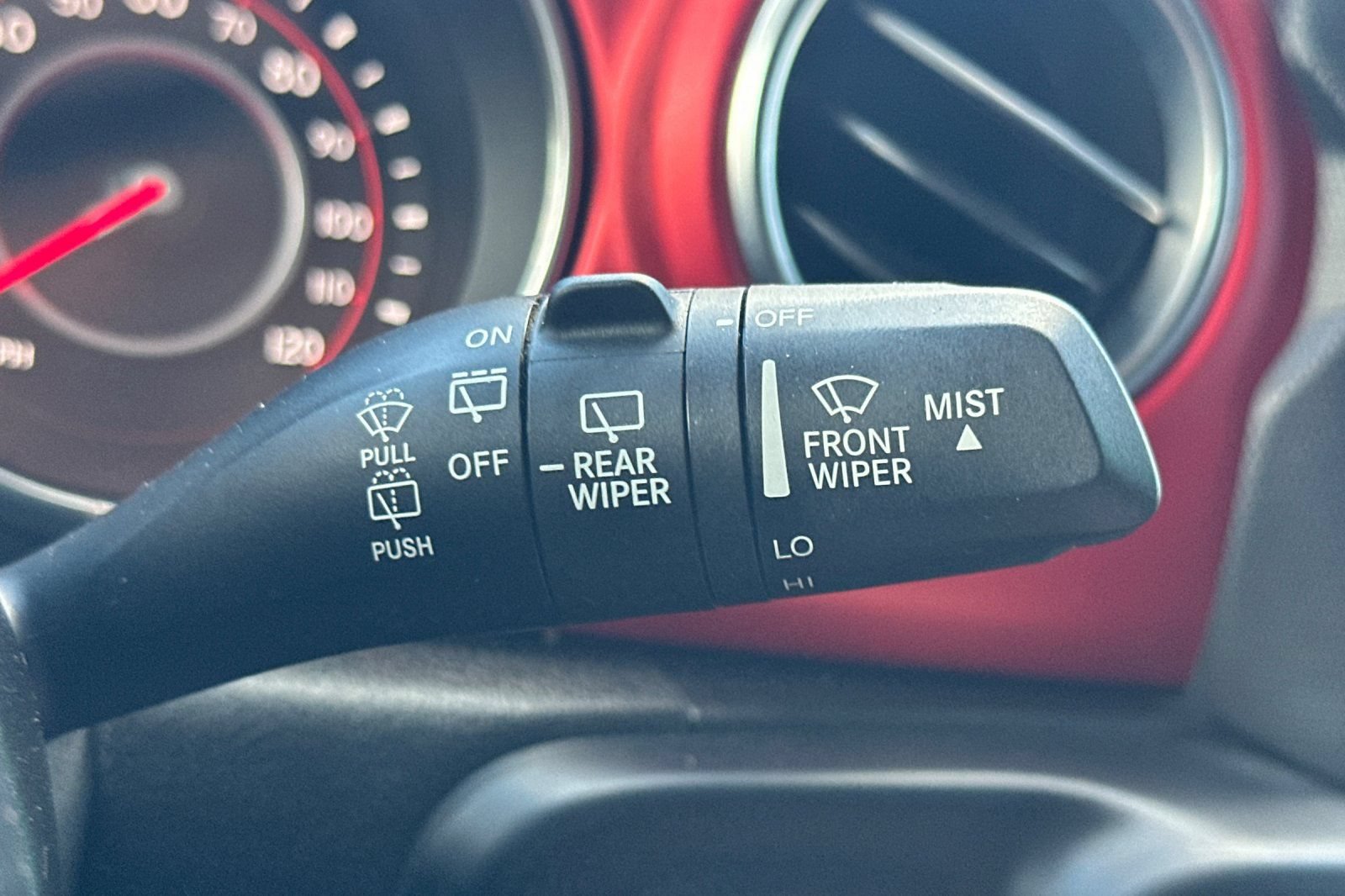 Used 2018 Jeep Wrangler Unlimited Rubicon AWD/4WD image 37