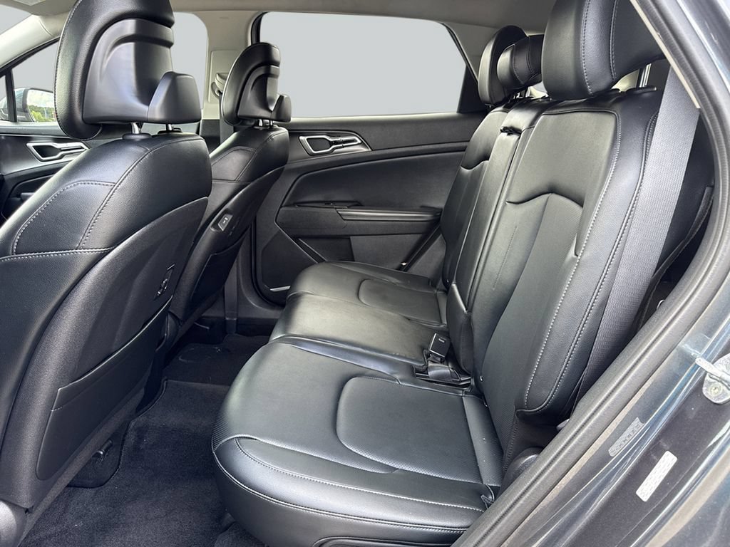 Used 2023 Kia Sportage EX FWD image 16
