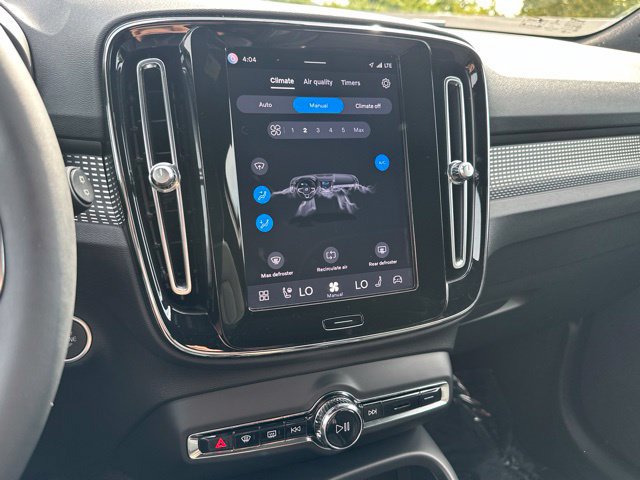 Certified 2023 Volvo XC40 B5 Ultimate w/ Climate Package AWD/4WD image 20