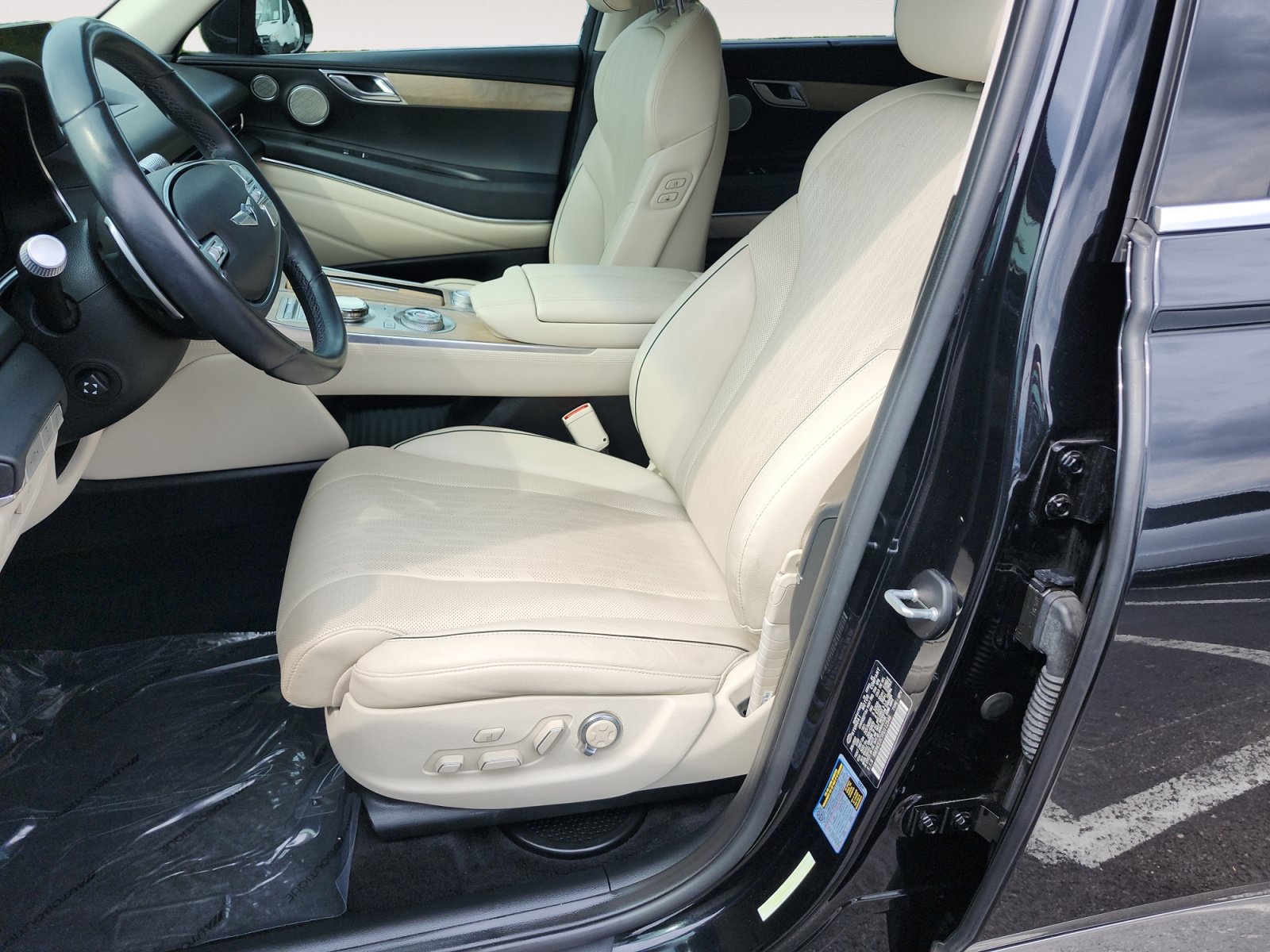Used 2023 Genesis GV80 3.5T Advanced + AWD/4WD image 10
