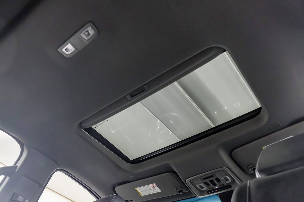 Used 2023 GMC Sierra 3500 Denali w/ Denali Ultimate Package AWD/4WD image 22