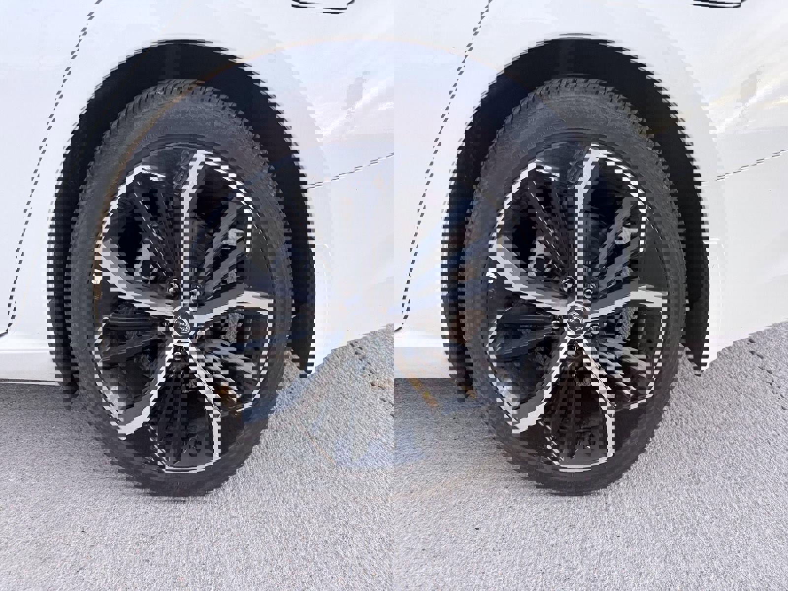 Used 2024 Nissan Altima 2.5 SR image 33