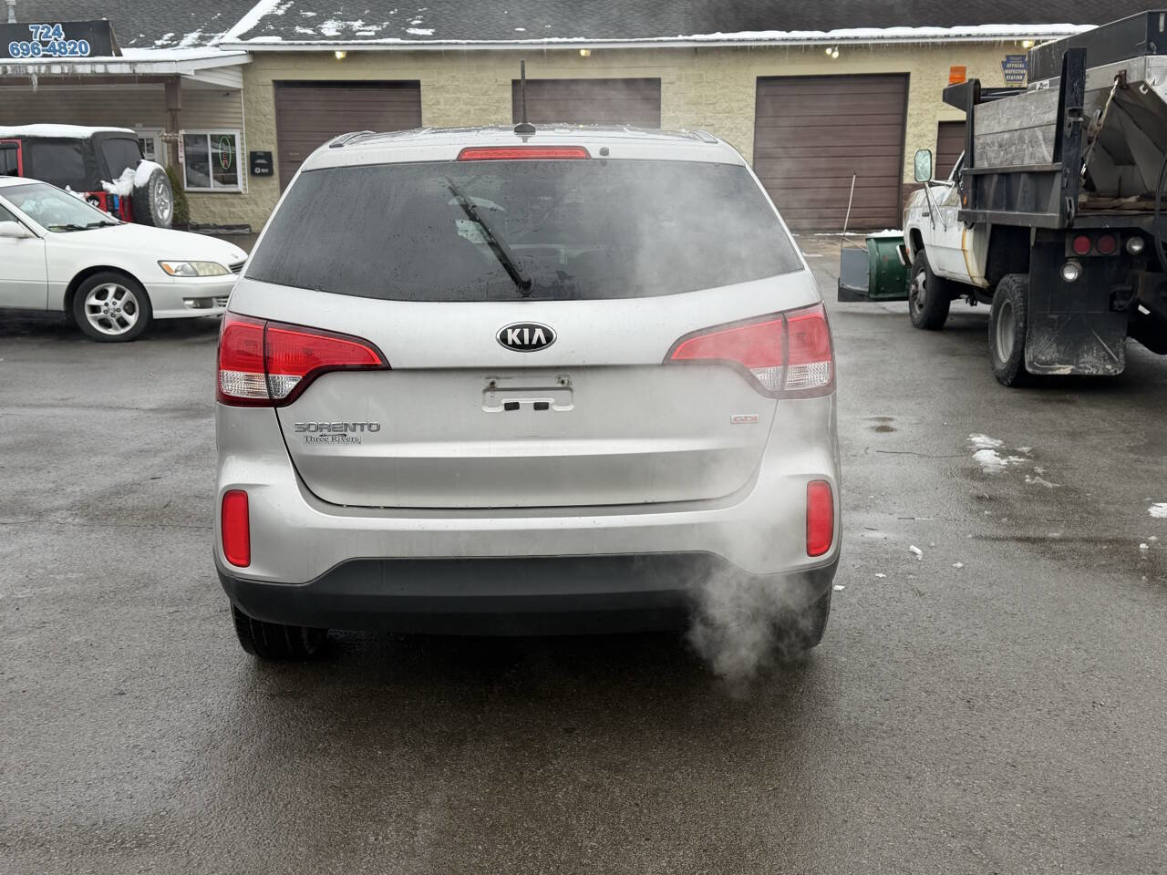 Used 2015 Kia Sorento LX image 5