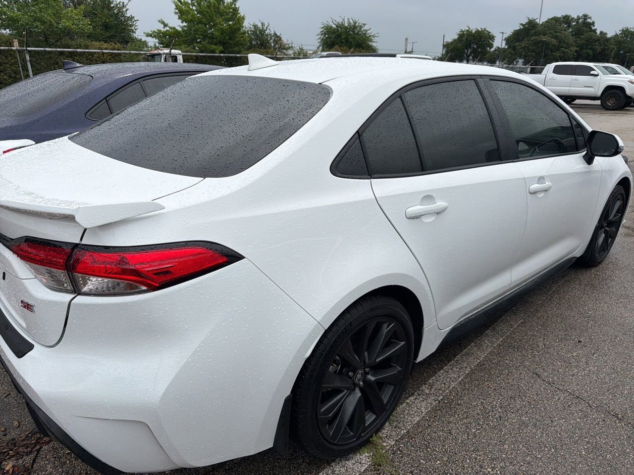 Used 2025 Toyota Corolla SE w/ SE Premium Package FWD image 6