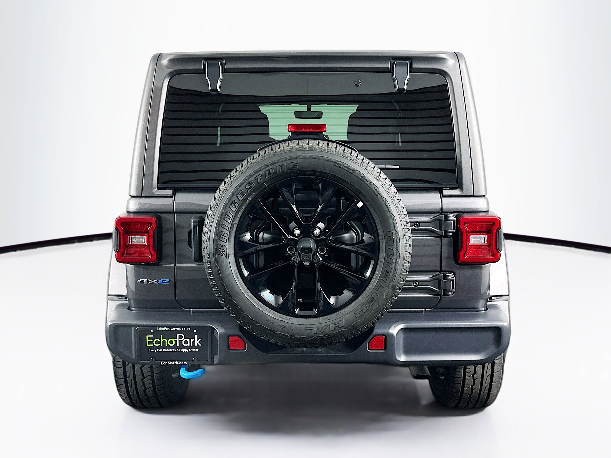 Used 2022 Jeep Wrangler Sahara image 7