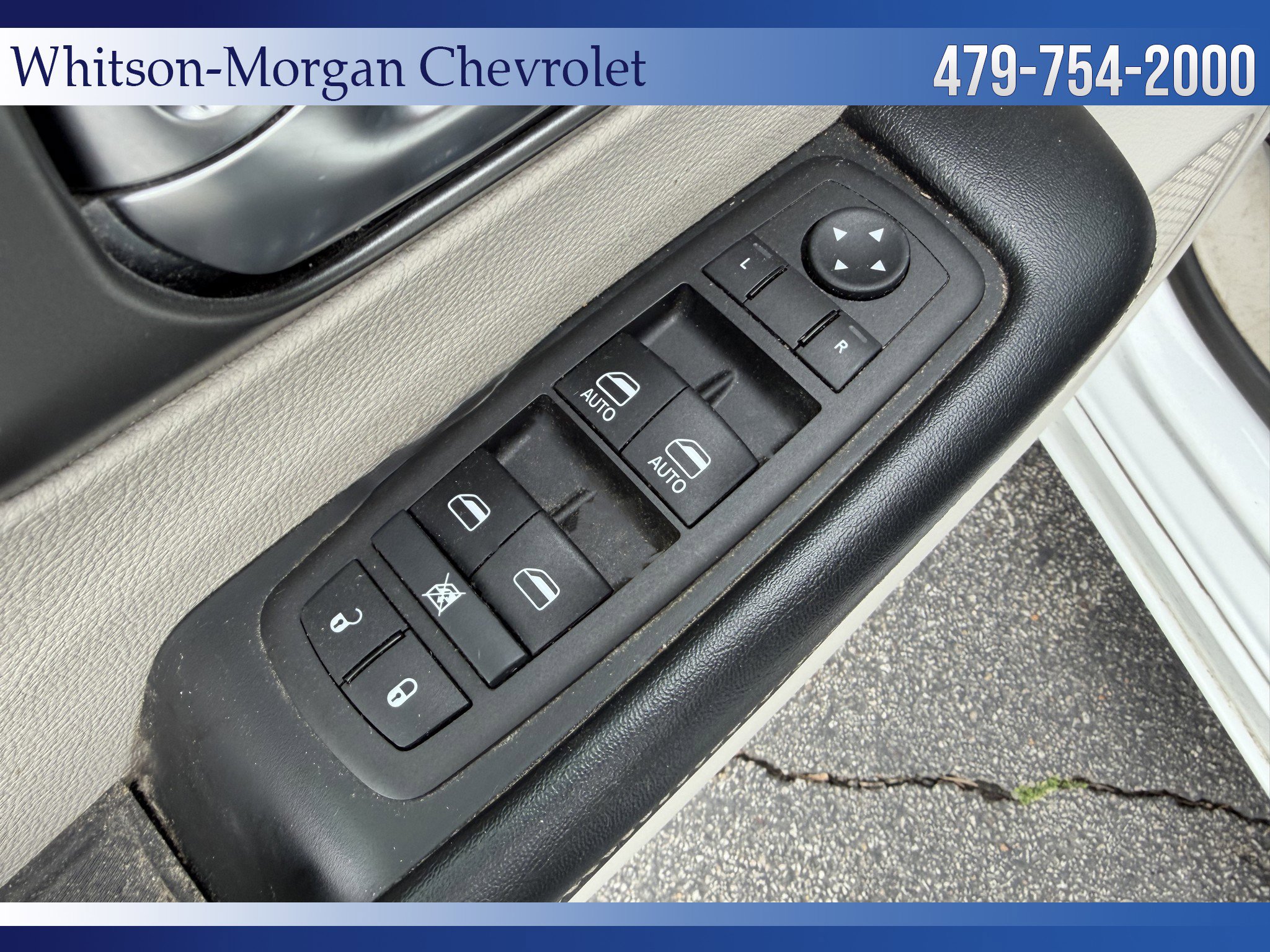 Used 2022 Chrysler Pacifica Touring-L image 12