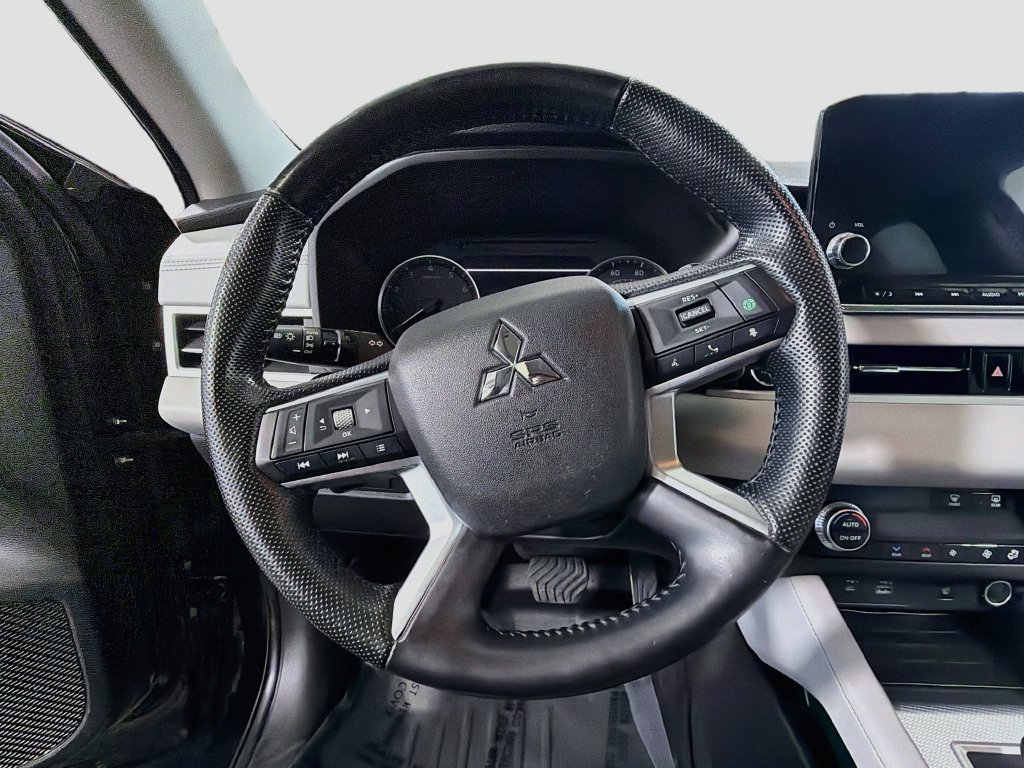 Used 2022 Mitsubishi Outlander SEL AWD/4WD image 13