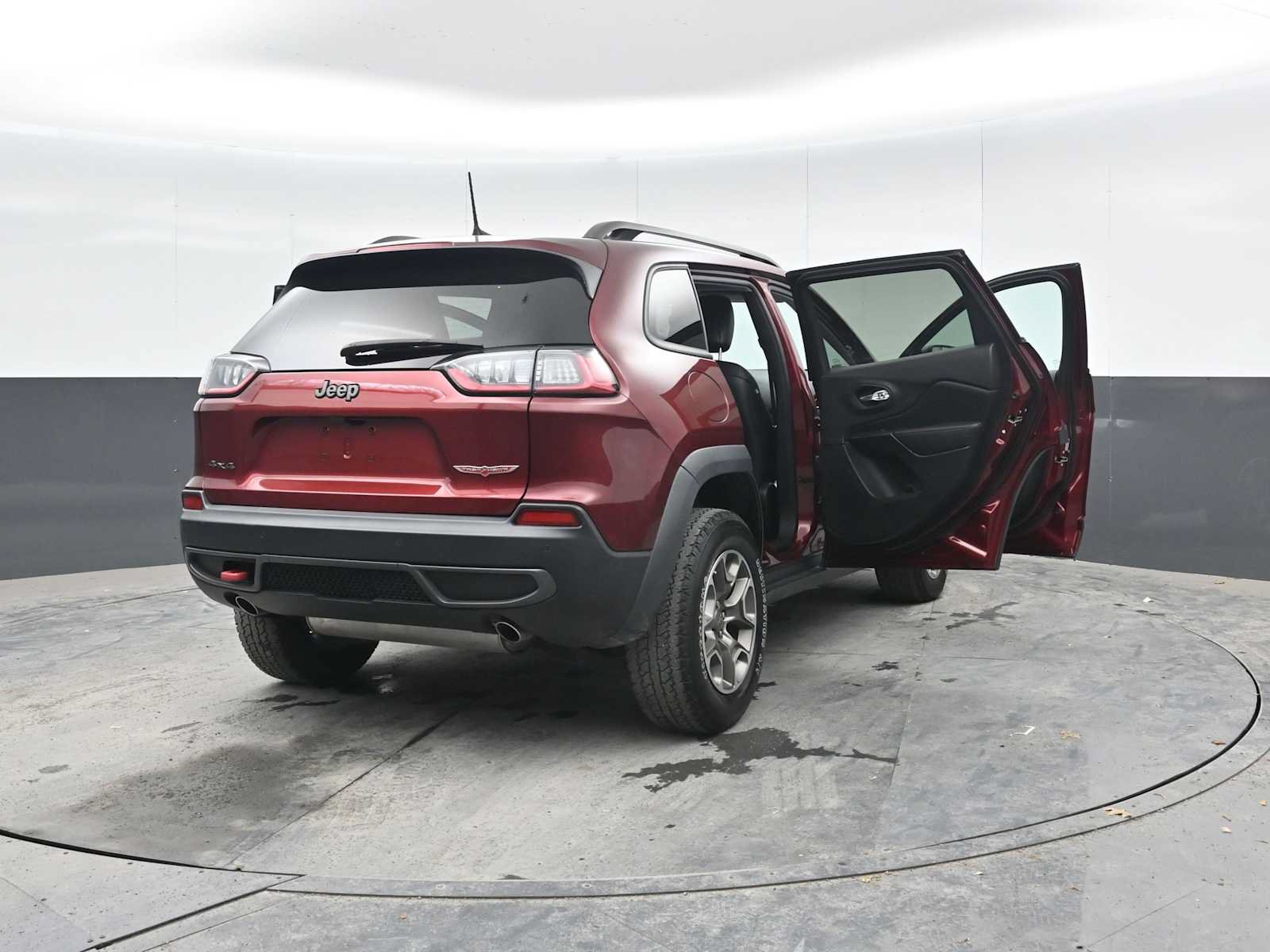 Used 2021 Jeep Cherokee Trailhawk w/ Sun, Sound & Nav Group AWD/4WD image 56