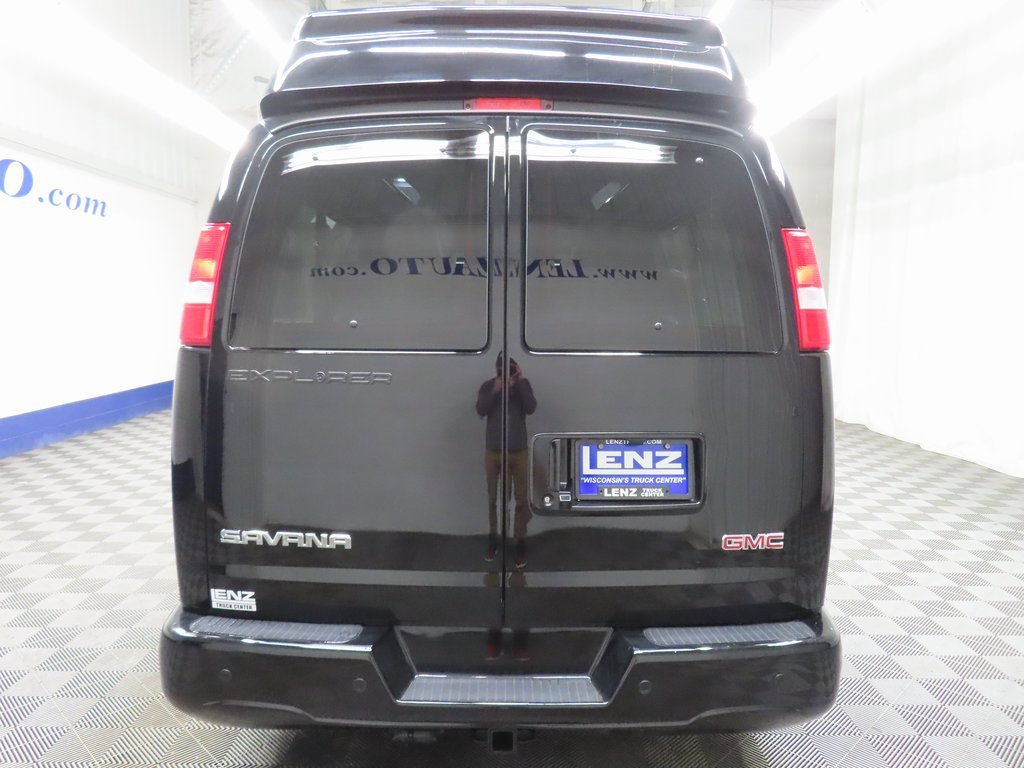 Used 2022 GMC Savana 2500 Extended w/ Enhanced Convenience Package image 32
