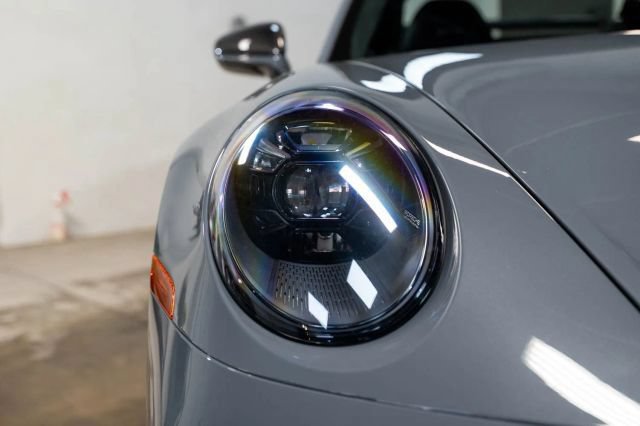 Used 2022 Porsche 911 GT3 RWD image 9