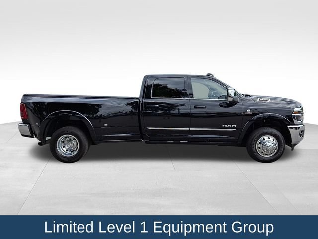 Used 2025 RAM 3500 Limited AWD/4WD image 9