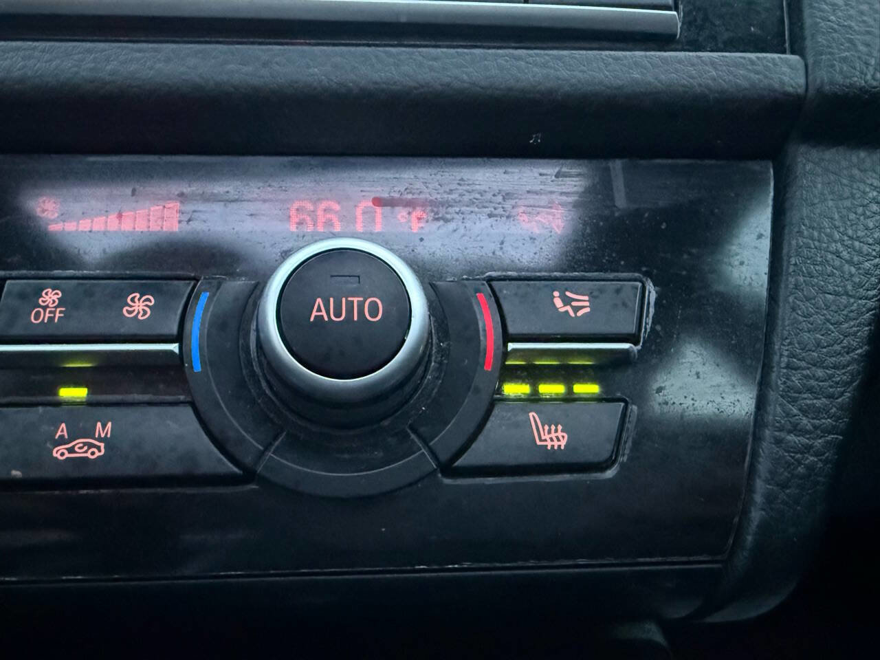 Used 2014 BMW 528i xDrive Sedan image 36