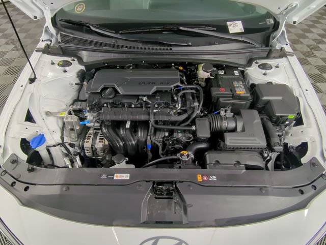 New 2026 Hyundai Elantra Limited FWD image 43