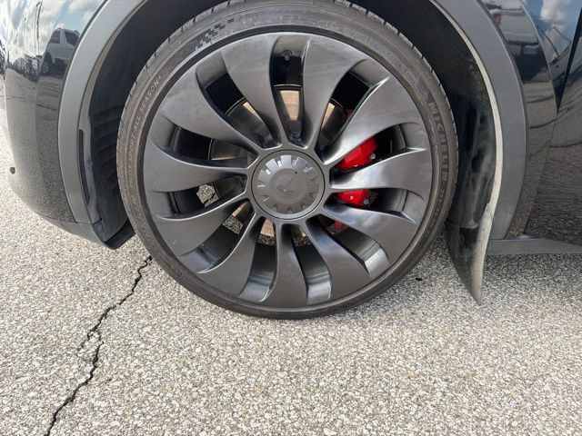 Used 2023 Tesla Model Y Performance AWD/4WD image 15