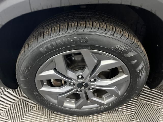 Certified 2024 Kia Seltos S image 35