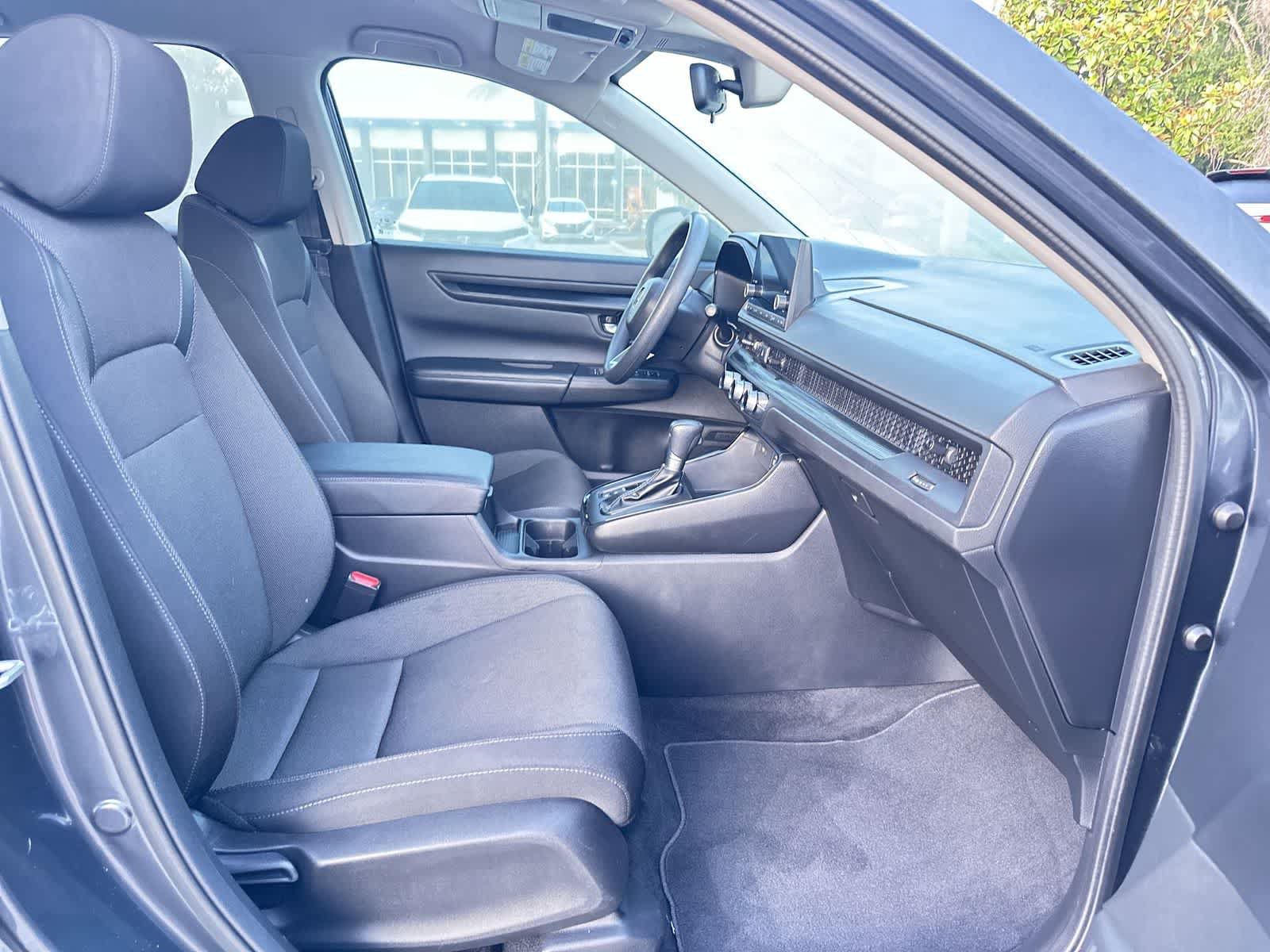 Used 2025 Honda CR-V LX image 17