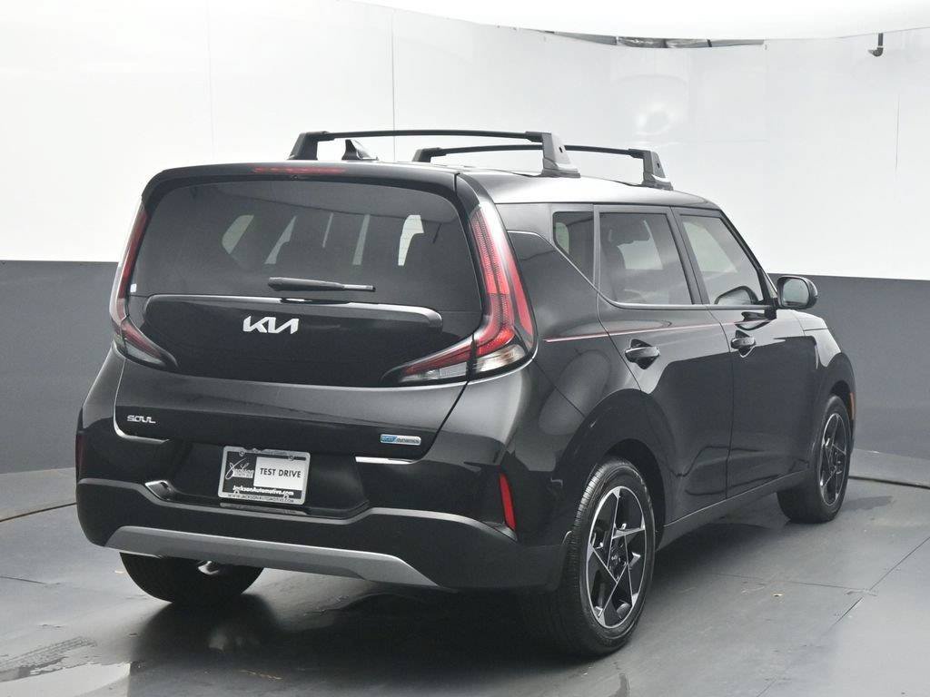Used 2025 Kia Soul EX FWD image 7
