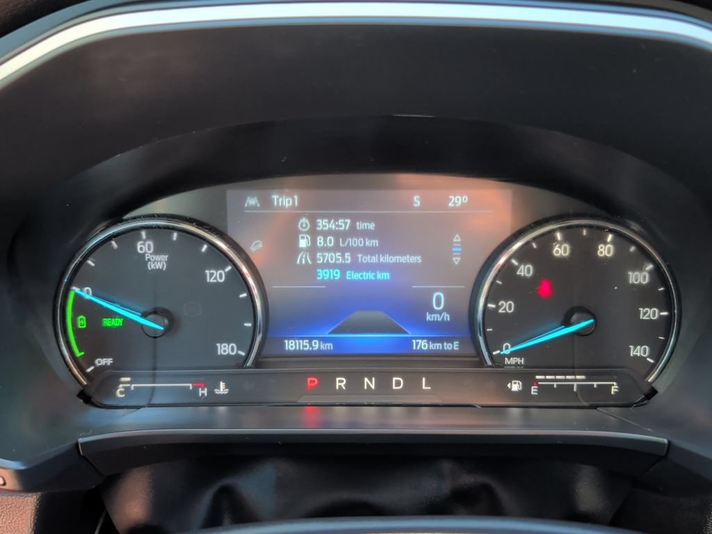 Used 2022 Ford Escape SE w/ SE Sport Appearance Package AWD/4WD image 10