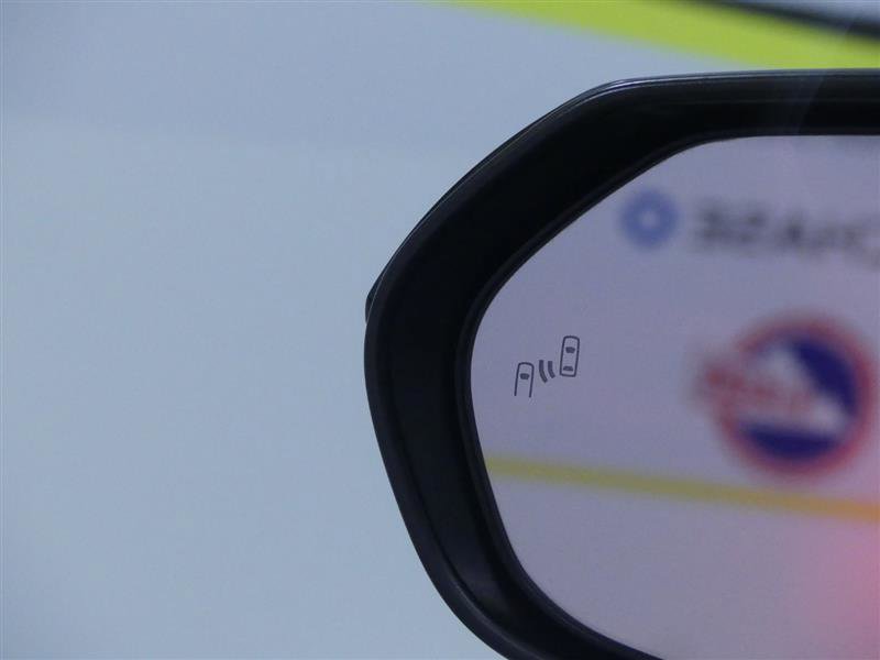 Used 2022 Toyota Corolla SE image 25