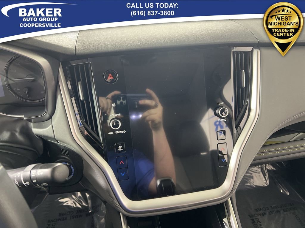 Used 2025 Subaru Outback Onyx Edition image 12