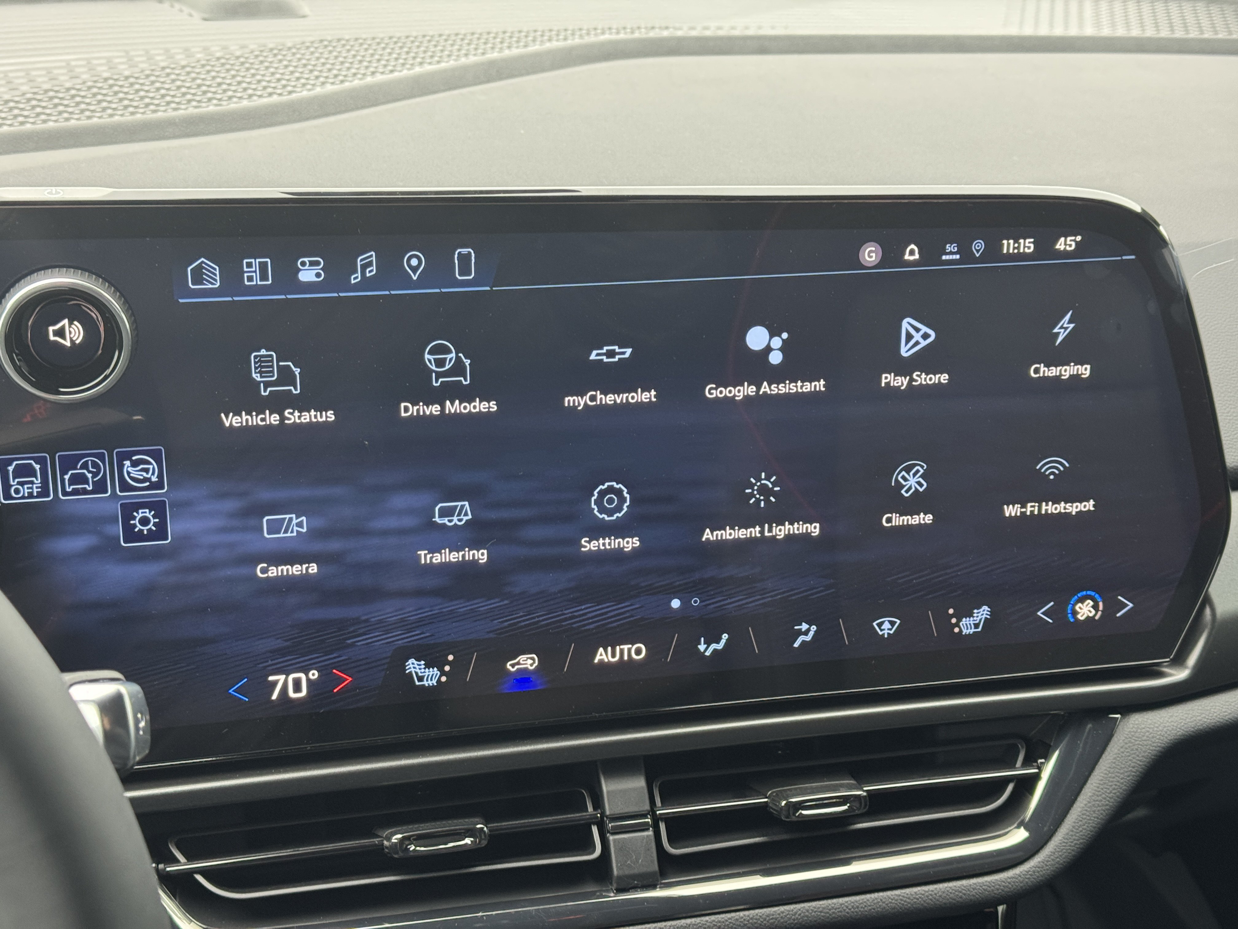 New 2026 Chevrolet Equinox EV RS FWD image 19