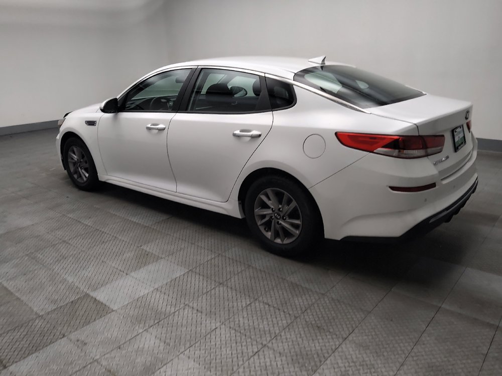 Used 2020 Kia Optima LX FWD image 3