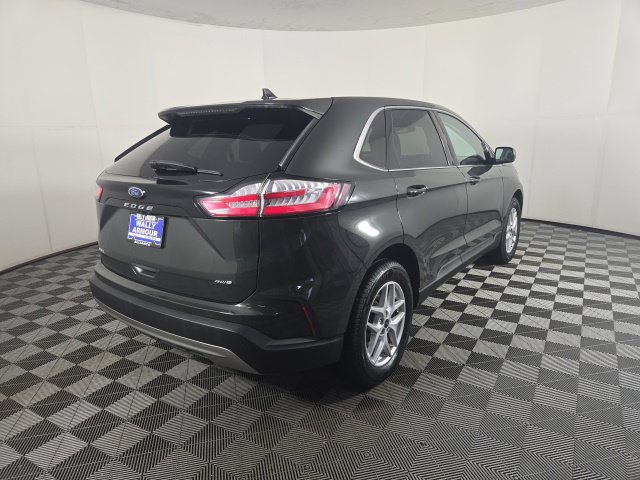 Used 2023 Ford Edge SEL w/ Convenience Package AWD/4WD image 4
