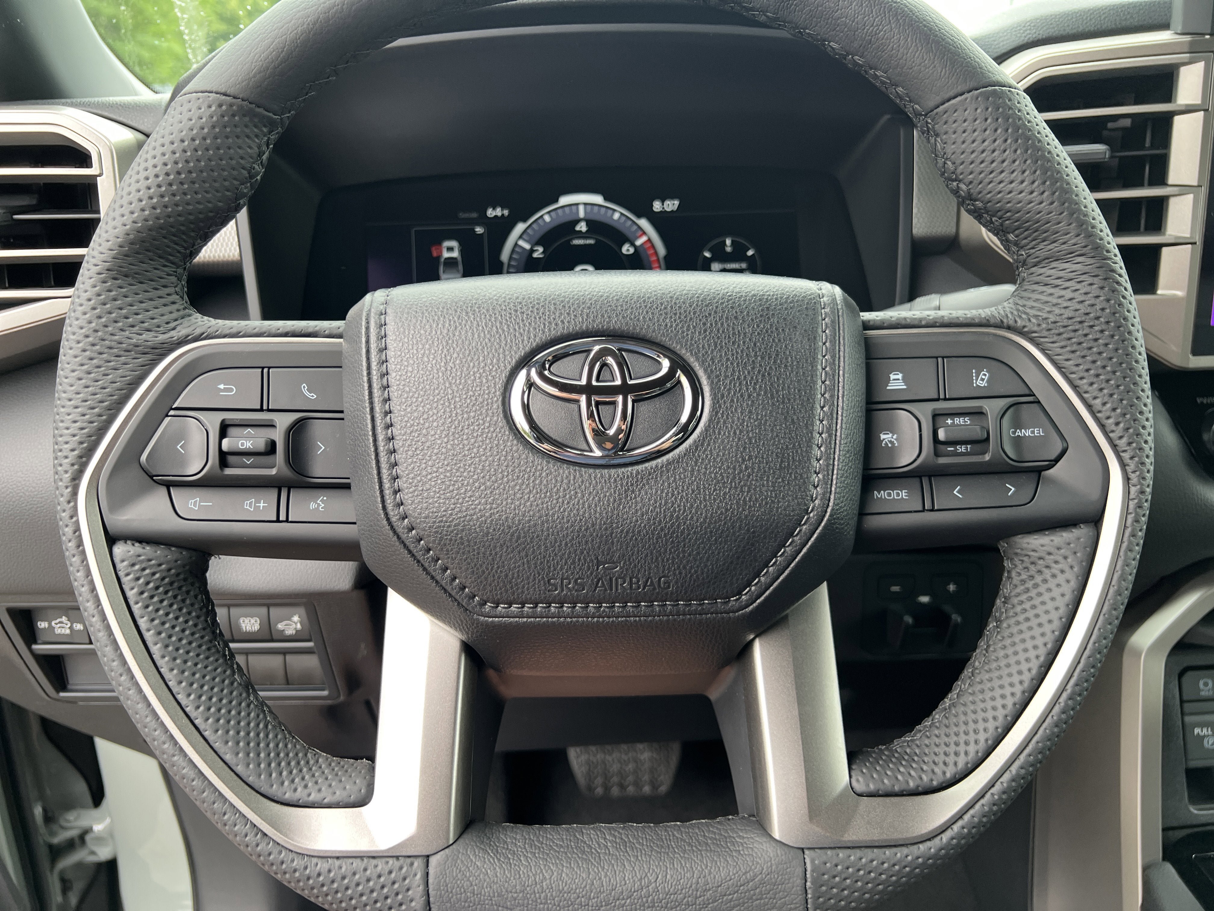 New 2026 Toyota Tundra Limited AWD/4WD image 17