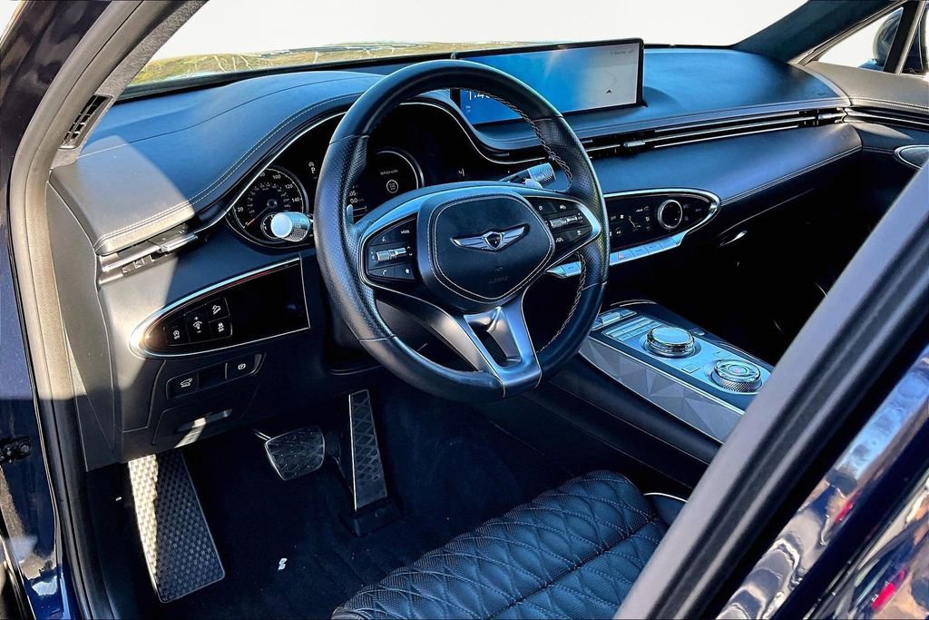 Used 2023 Genesis GV70 3.5T Sport w/ Sport Advanced Package image 14