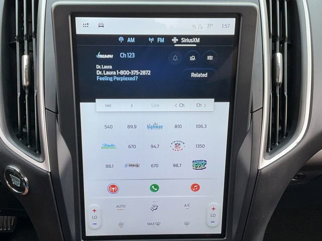 Used 2024 Ford Edge SE w/ Black Appearance Package image 27