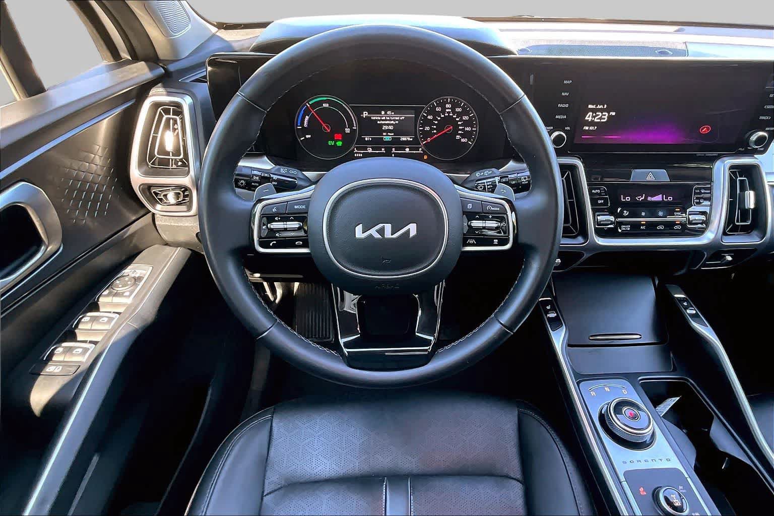 Used 2023 Kia Sorento EX AWD/4WD image 6