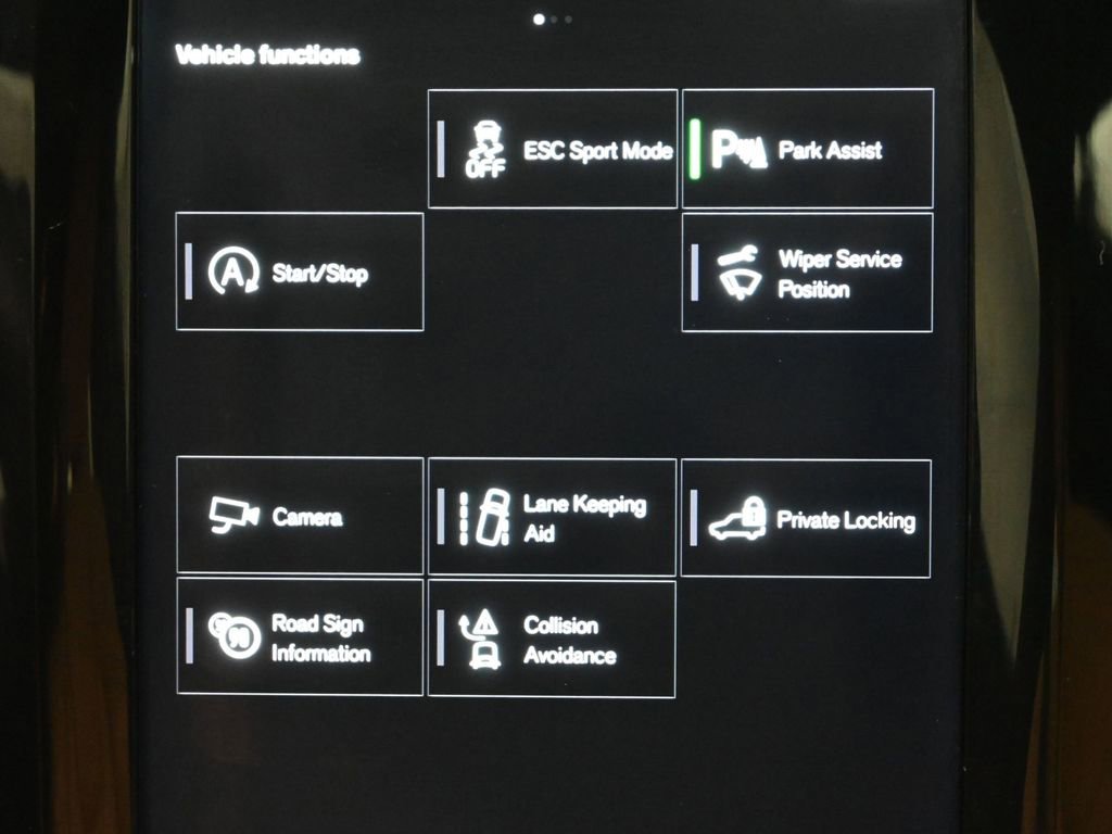 Used 2020 Volvo XC60 T5 Momentum image 10