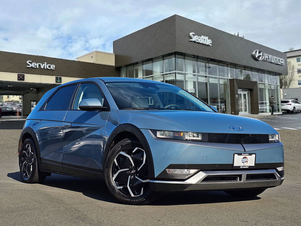 Used 2023 Hyundai Ioniq 5 SEL image 1